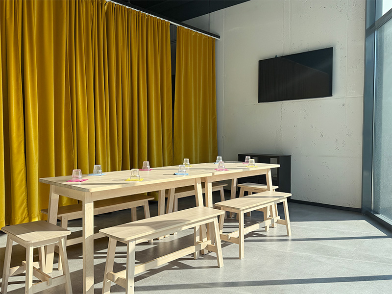 WOOP!-party-soba-maribor